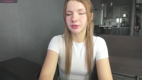 Snapshot of alice_hetfield chatting on 10-08-25, 11:19 My name is Alice find out about me in the Fansly  online show from 10-08-25, 11:19