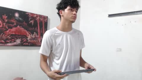 Snapshot of alice_julls chatting on 09-10-25, 08:20 alice online show from 09-10-25, 08:20