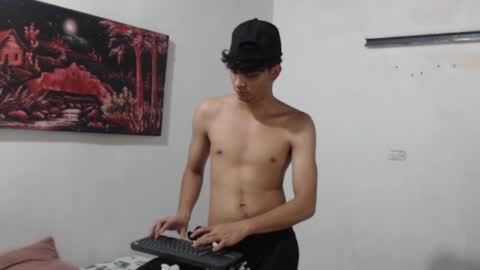 Snapshot of alice_julls chatting on 10-06-25, 08:50 alice online show from 10-06-25, 08:50