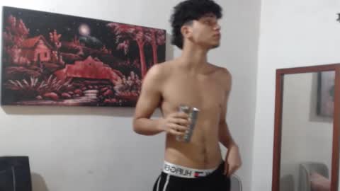 Snapshot of alice_julls chatting on 10-31-25, 09:38 alice online show from 10-31-25, 09:38