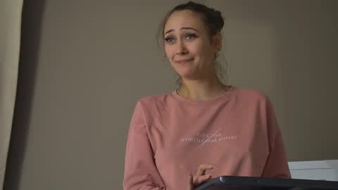 AliceMunro online show from 10-09-25, 07:34