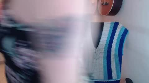 Alicia Aldara online show from 12-20-25, 09:27