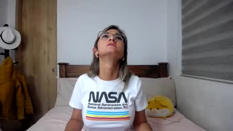 Alice shy online show from 01-18-25, 04:48