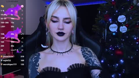 Snapshot of alice_specter chatting on 12-13-24, 08:37 Alice online show from 12-13-24, 08:37