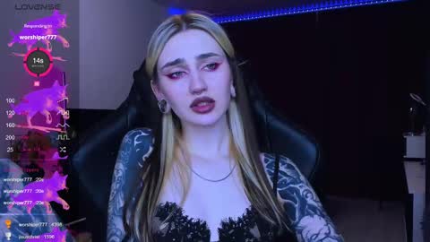 Snapshot of alice_specter chatting on 03-08-25, 09:40 Alice online show from 03-08-25, 09:40