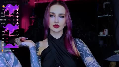 Snapshot of alice_specter chatting on 10-28-25, 06:43 Alice online show from 10-28-25, 06:43