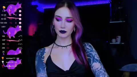 Snapshot of alice_specter chatting on 11-10-25, 06:40 Alice online show from 11-10-25, 06:40