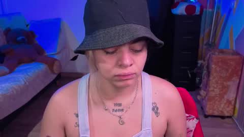 Alice online show from 11-03-25, 11:44