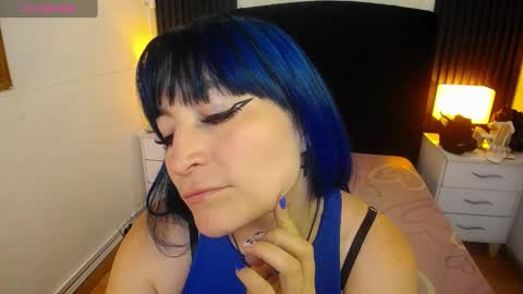 Snapshot of alice_sweetmomma chatting on 12-23-24, 06:37 Alice online show from 12-23-24, 06:37