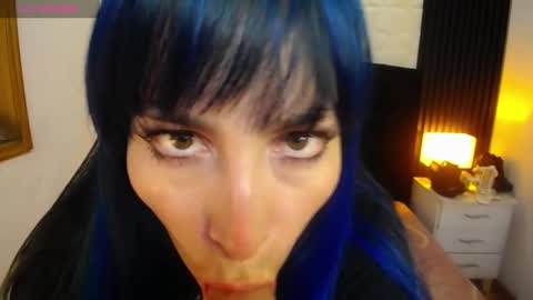 Snapshot of alice_sweetmomma chatting on 12-23-24, 09:40 Alice online show from 12-23-24, 09:40