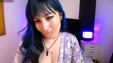 Snapshot of alice_sweetmomma chatting on 02-23-25, 02:40 Alice online show from 02-23-25, 02:40