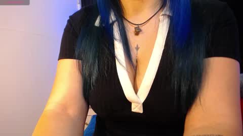 Snapshot of alice_sweetmomma chatting on 10-03-25, 07:44 Alice online show from 10-03-25, 07:44