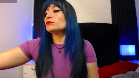 Snapshot of alice_sweetmomma chatting on 10-06-25, 07:00 Alice online show from 10-06-25, 07:00