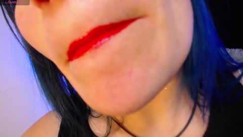 Snapshot of alice_sweetmomma chatting on 10-08-25, 07:22 Alice online show from 10-08-25, 07:22