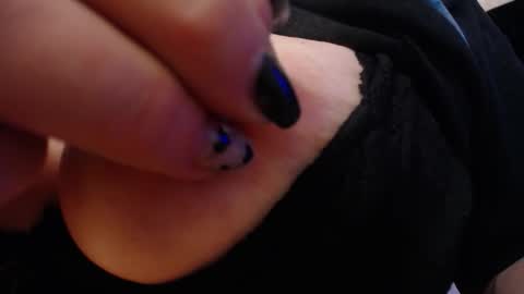 Snapshot of alice_sweetmomma chatting on 10-11-25, 03:10 Alice online show from 10-11-25, 03:10