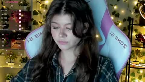 Snapshot of alice_tails chatting on 04-21-26, 08:55 Alice online show from 04-21-26, 08:55