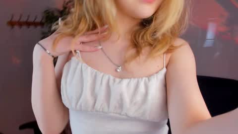 Alice  online show from 01-25-25, 01:30