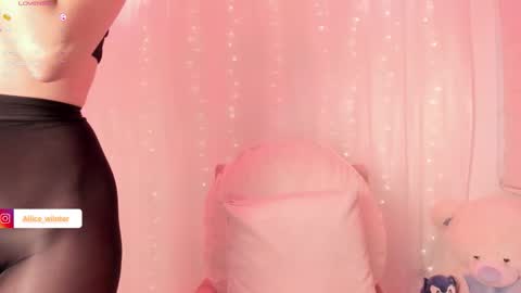 Alice  online show from 10-03-25, 06:16