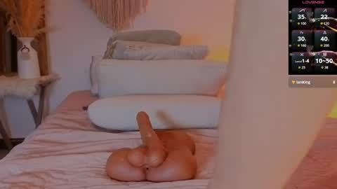 Snapshot of alicebenette chatting on 07-06-26, 11:07 Alice Benette online show from 07-06-26, 11:07