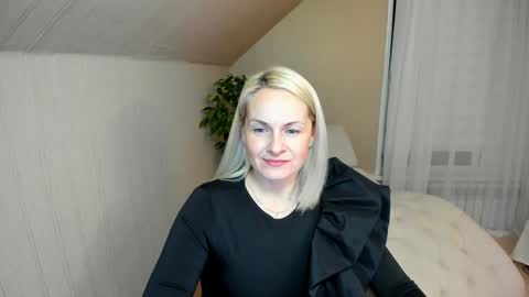 Alicee online show from 12-24-24, 07:00
