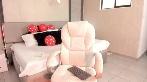 alicee_clark_ online show from 02-14-26, 01:41