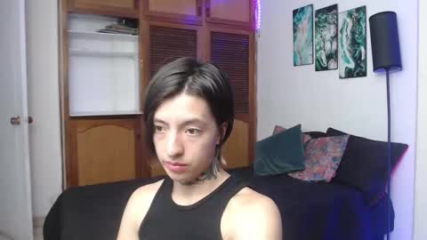 alicee_logan_ online show from 11-10-25, 02:21
