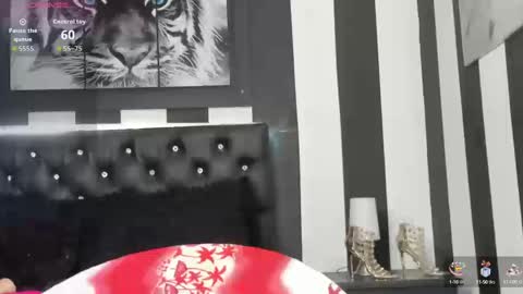 Snapshot of alicee_mature4 chatting on 09-26-25, 12:14 alicee_mature4 online show from 09-26-25, 12:14