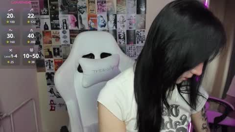 Alice online show from 02-04-26, 01:44