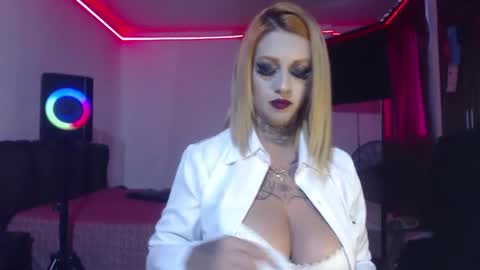 aliceesmiths online show from 02-06-25, 06:24