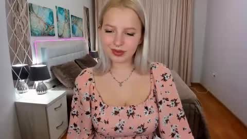 Snapshot of alicefreman chatting on 01-23-25, 01:02 Alice online show from 01-23-25, 01:02