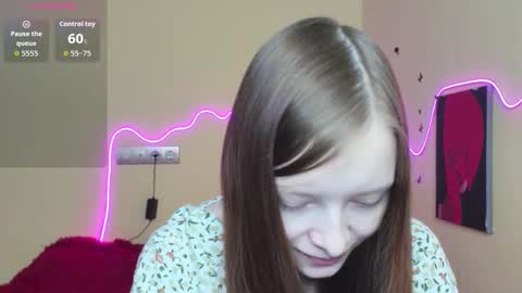 Alie online show from 10-19-25, 03:07