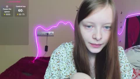 Alie online show from 10-22-25, 03:18