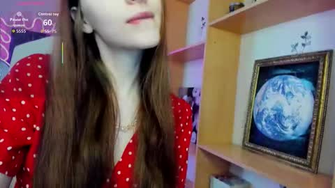 Alie online show from 11-08-25, 03:18