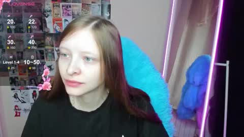 Alie online show from 11-26-25, 01:17