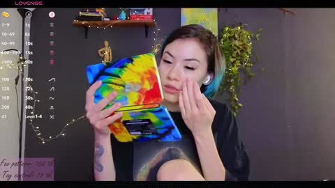 Alice  vacation  online show from 12-22-24, 05:45