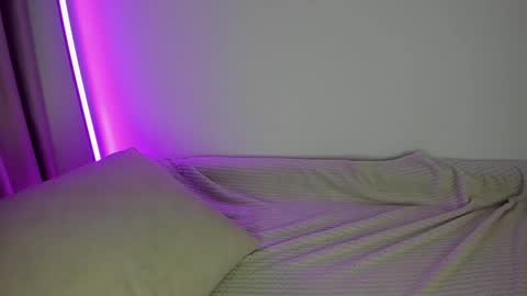 AliceLevine online show from 12-23-24, 08:22