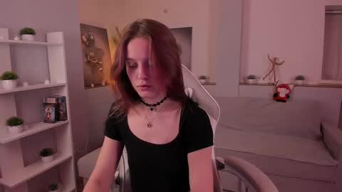 Alice online show from 12-18-25, 02:39