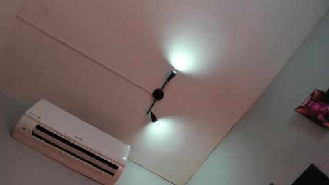 Snapshot of alicepoixxxon chatting on 02-04-26, 05:24 ALICE online show from 02-04-26, 05:24