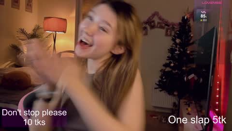 Snapshot of alicesis chatting on 12-03-24, 09:12 Alice online show from 12-03-24, 09:12