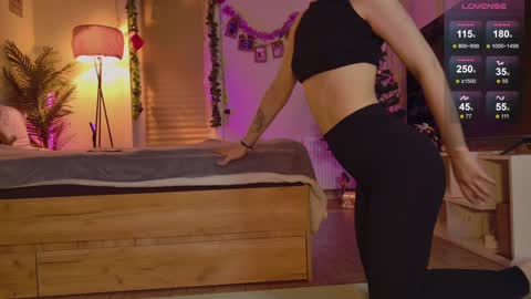 Snapshot of alicesis chatting on 01-12-25, 05:22 Alice online show from 01-12-25, 05:22