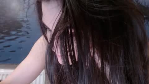 Snapshot of alicetailorrr chatting on 10-26-25, 09:59 AliceTailorrr online show from 10-26-25, 09:59