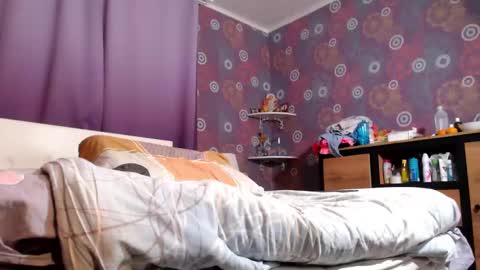 Snapshot of alicewetsquirt chatting on 02-18-25, 04:16 alicewetsquirt online show from 02-18-25, 04:16