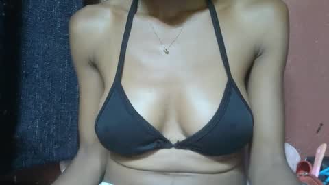 alicia253177 online show from 02-11-25, 12:58