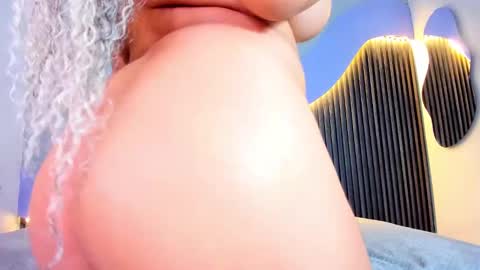 Snapshot of alicia_20_ chatting on 03-12-25, 06:51 Alice online show from 03-12-25, 06:51