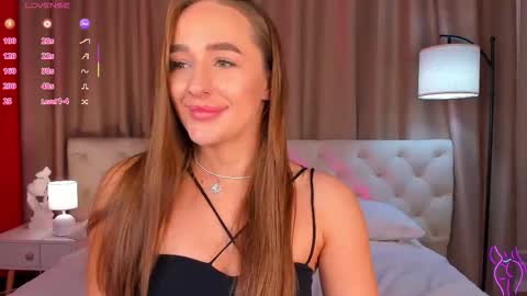 Mia online show from 09-26-25, 01:42