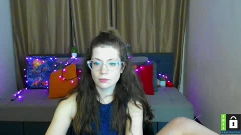 Alicia online show from 01-12-25, 04:31