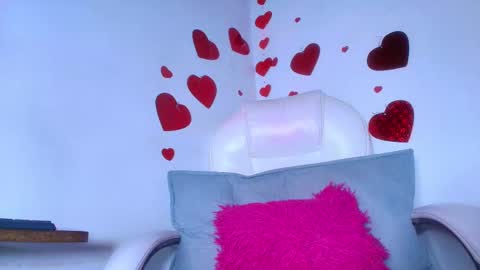 Alicia Kyse  online show from 02-12-25, 09:10