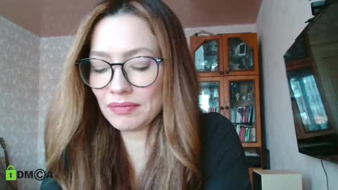 Alicia online show from 02-18-25, 04:48