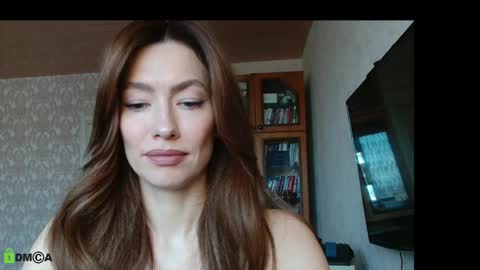 Alicia online show from 10-27-25, 07:12