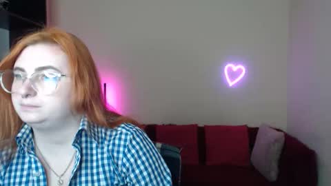 Alicia online show from 11-17-25, 06:24